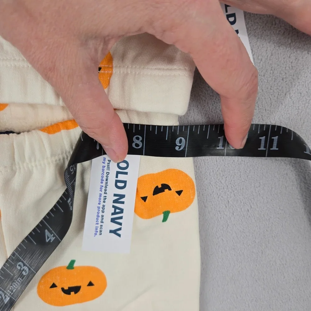Old Navy Baby NWT 0-3M Pumpkin Sweatshirt Terry Cloth Joggers & Booties Set